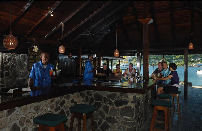 Imagen del bar/restaurante del Hotel Frangipani. Foto 6