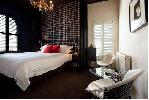 Imagen de la habitación del Hotel Frangos. Foto 2