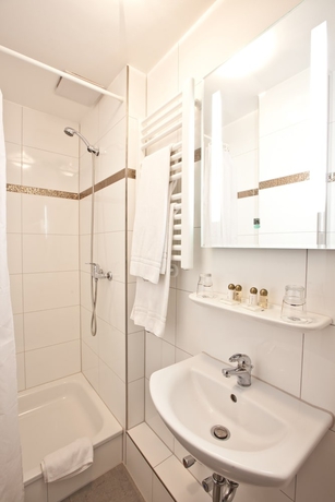 Imagen de la habitación del Hotel Frankfurt Messe. Foto 13