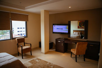 Imagen general del Hotel Frankie´s. Foto 6