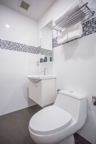 Imagen de la habitación del Hotel Frankie's Inn. Foto 18