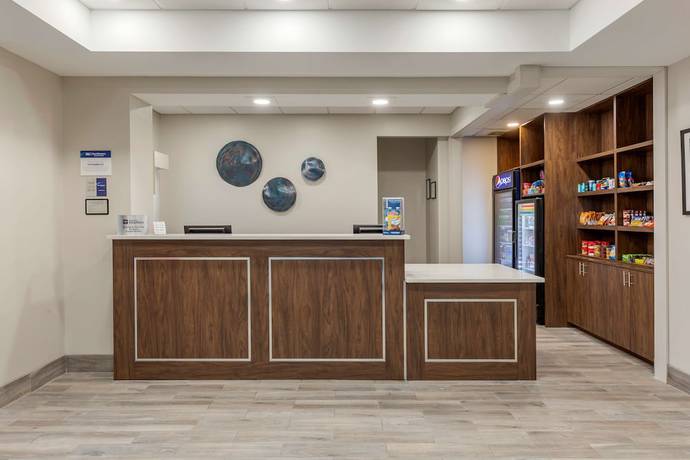Imagen de los interiores del Hotel Franklin Extended Stay. Foto 18