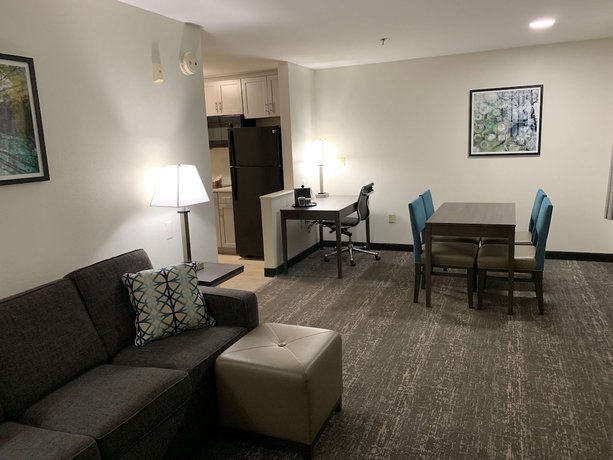 Imagen de la habitación del Hotel Franklin Extended Stay. Foto 10