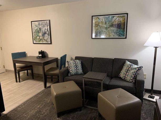 Imagen de la habitación del Hotel Franklin Extended Stay. Foto 11