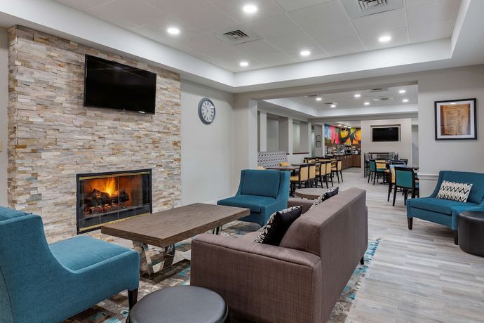 Imagen de los interiores del Hotel Franklin Extended Stay. Foto 20