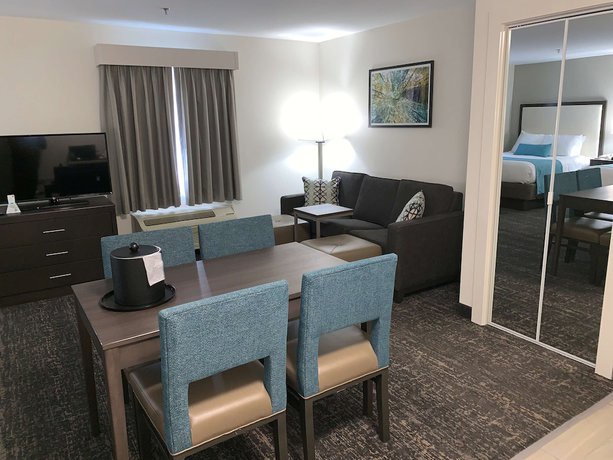 Imagen de la habitación del Hotel Franklin Extended Stay. Foto 16
