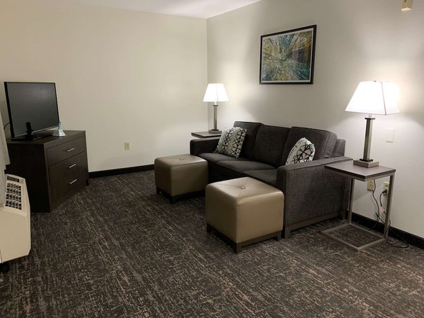 Imagen de la habitación del Hotel Franklin Extended Stay. Foto 17