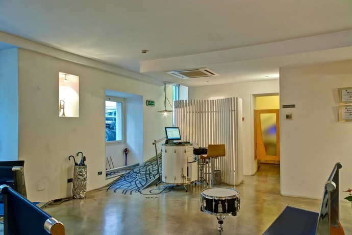 Imagen de los interiores del Hotel Franklin Feel The Sound. Foto 10