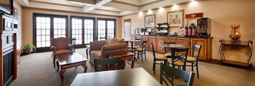 Imagen general del Hotel Franklin Inn and Suites. Foto 4