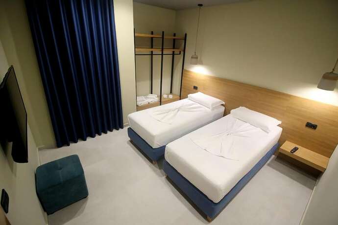 Imagen de la habitación del Hotel Franklin Rooms, Gjasht&euml;. Foto 8