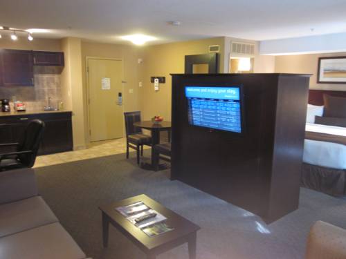 Imagen de la habitación del Hotel Franklin Suite. Foto 7