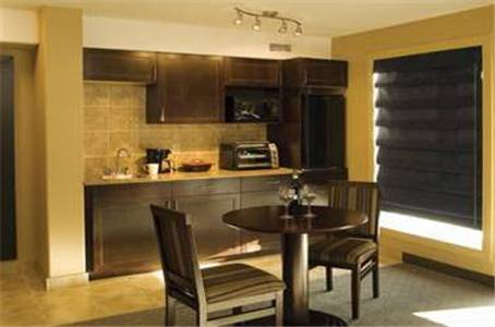 Imagen de la habitación del Hotel Franklin Suite. Foto 12