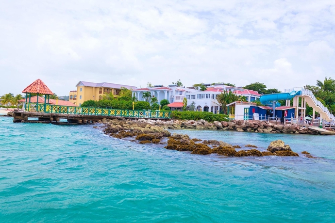 Imagen de los exteriores del Hotel Franklyn D. Resort and Spa - All Inclusive. Foto 7