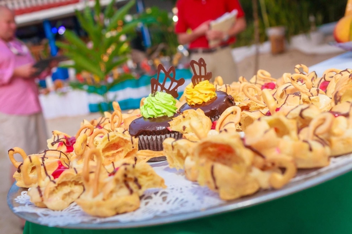 Imagen del bar/restaurante del Hotel Franklyn D. Resort and Spa - All Inclusive. Foto 3