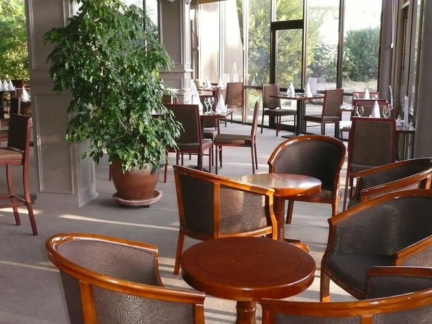 Imagen de los interiores del Hotel Frankston International. Foto 16