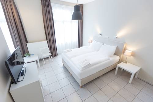 Imagen de la habitación del Hotel Franky. Foto 4