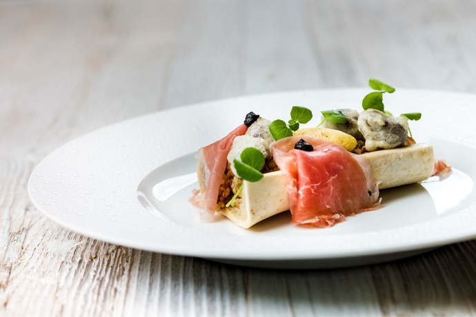 Imagen del bar/restaurante del Hotel Franq. Foto 3