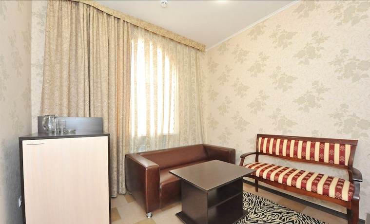 Imagen de la habitación del Hotel Frant. Foto 8