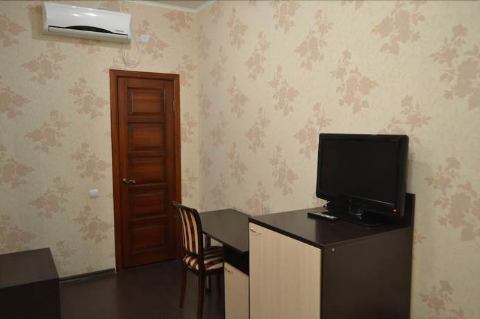 Imagen de la habitación del Hotel Frant. Foto 17