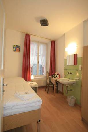 Imagen de la habitación del Hotel Franziskaner, CHUR . Foto 15