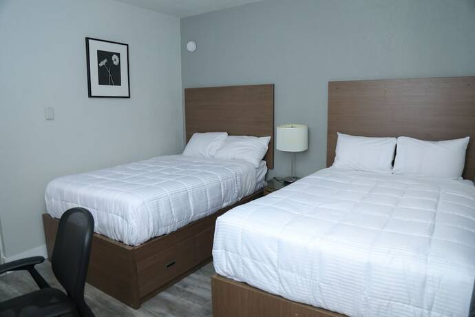 Imagen de la habitación del Hotel Fraser Inn. Foto 11