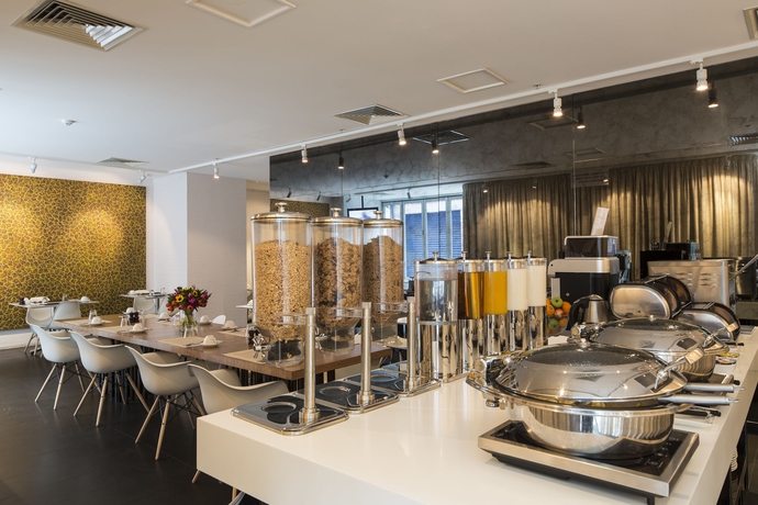Imagen del bar/restaurante del Hotel Fraser Place Melbourne. Foto 5