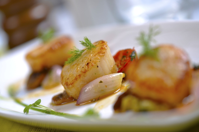 Imagen del bar/restaurante del Hotel Fraser Suites Diplomatic Area Bahrain. Foto 4