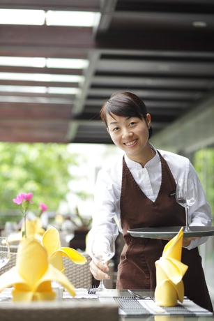 Imagen del bar/restaurante del Hotel Fraser Suites Hanoi. Foto 6