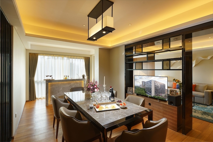 Imagen de los interiores del Hotel Fraser Suites Shenzhen. Foto 18