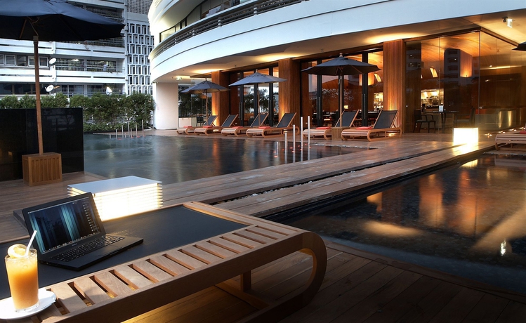 Imagen de la piscina del Hotel Fraser Suites Sukhumvit, Bangkok. Foto 16