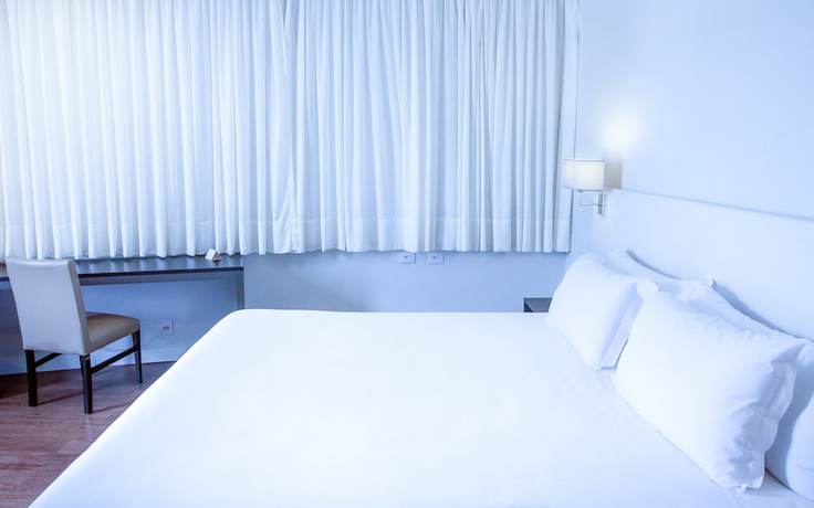 Imagen de la habitación del Hotel Fratele Business. Foto 15