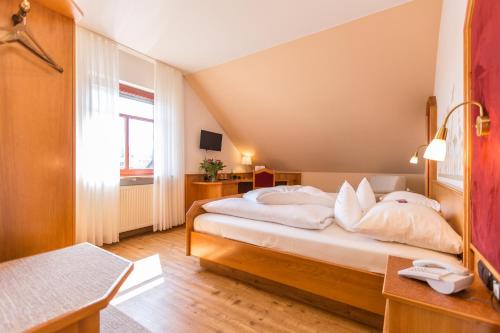 Imagen de la habitación del Hotel Fr&auml;nkischer Hof. Foto 4