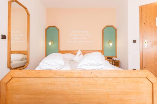 Imagen de la habitación del Hotel Fr&auml;nkischer Hof. Foto 5