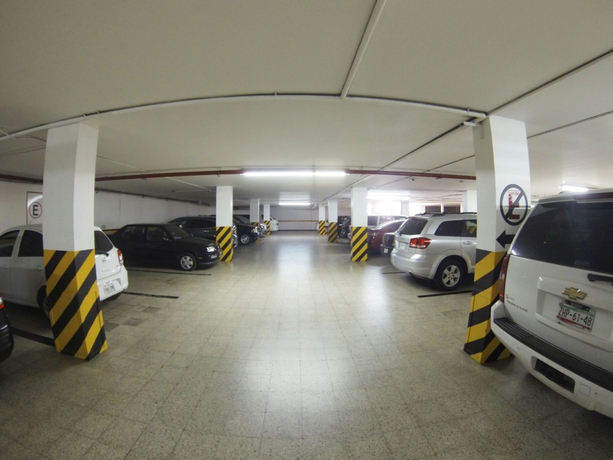 Imagen de los interiores del Hotel Fray Junipero Serra. Foto 13