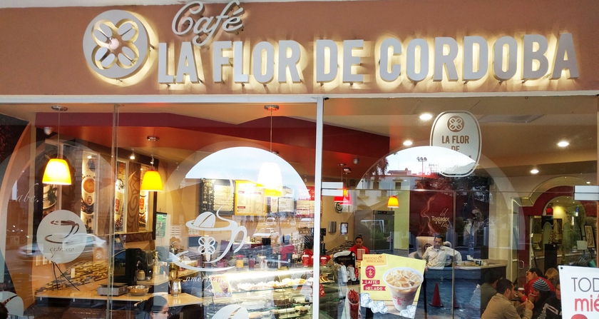 Imagen del bar/restaurante del Hotel Fray Junipero Serra. Foto 5