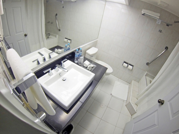 Imagen de la habitación del Hotel Fray Junipero Serra. Foto 12