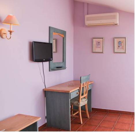 Imagen de la habitación del Hotel Fray Tom&aacute;s. Foto 7