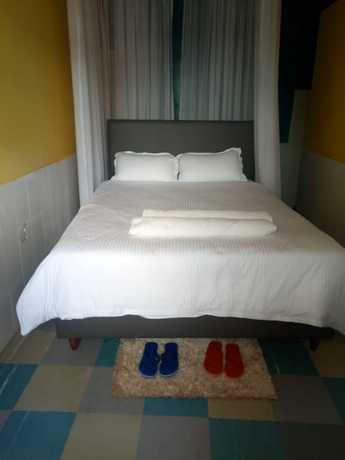 Imagen de la habitación del Hotel Freci. Foto 16
