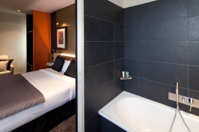 Imagen de la habitación del Hotel Fred. Foto 10