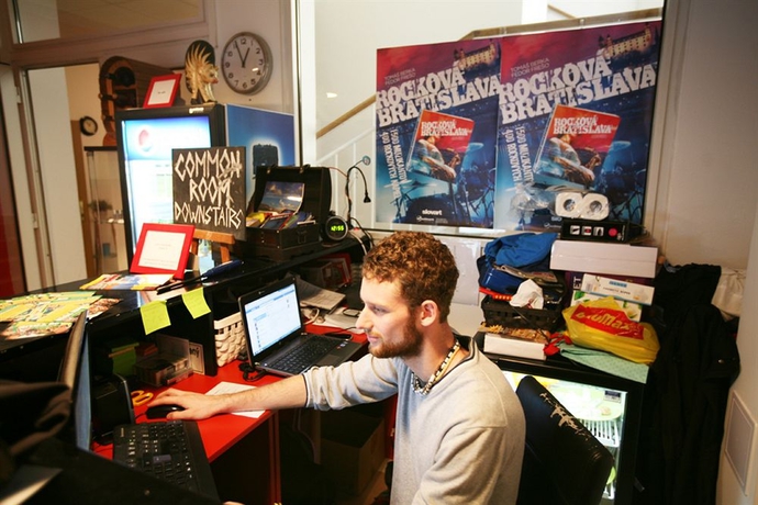 Imagen de los interiores del Hotel Freddie Next To Mercury. Foto 8