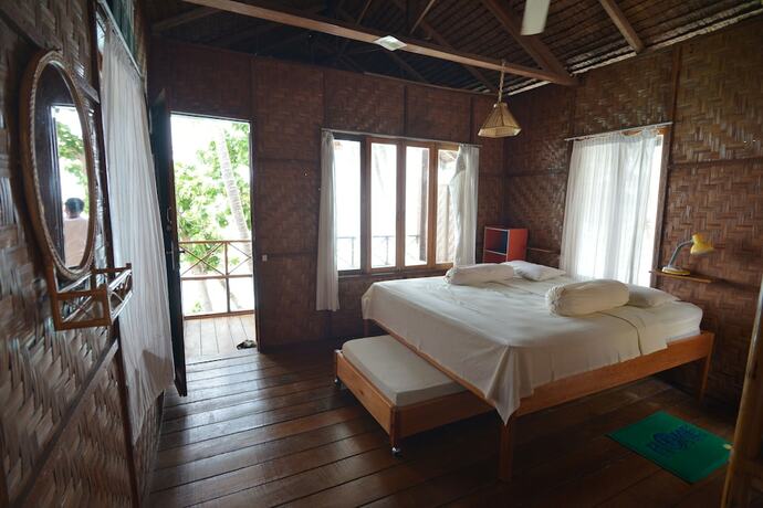 Imagen de la habitación del Hotel Freddies Santai Sumurtiga. Foto 14