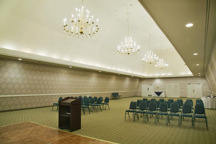 Imagen de los interiores del Hotel Fredericksburg Hospitality House And Conference Ce. Foto 10