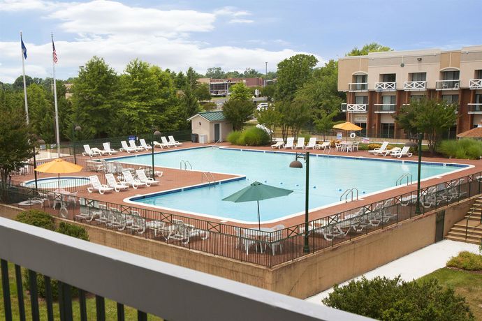 Imagen de la piscina del Hotel Fredericksburg Hospitality House And Conference Ce. Foto 16