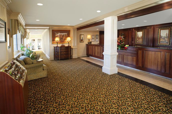 Imagen de los interiores del Hotel Fredericksburg Hospitality House And Conference Ce. Foto 13