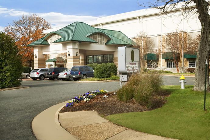 Imagen de los exteriores del Hotel Fredericksburg Hospitality House And Conference Ce. Foto 8