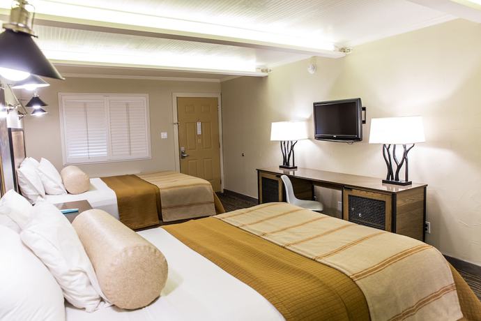 Imagen de la habitación del Hotel Fredericksburg Inn And Suites. Foto 8