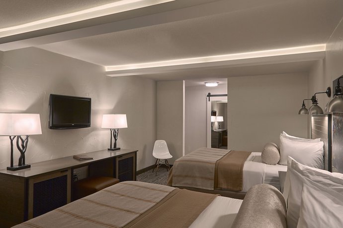 Imagen de la habitación del Hotel Fredericksburg Inn And Suites. Foto 13