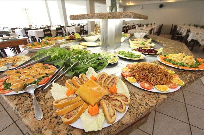 Imagen del bar/restaurante del Hotel Fredy. Foto 6