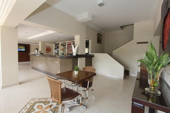 Imagen del bar/restaurante del Hotel Fredy. Foto 9