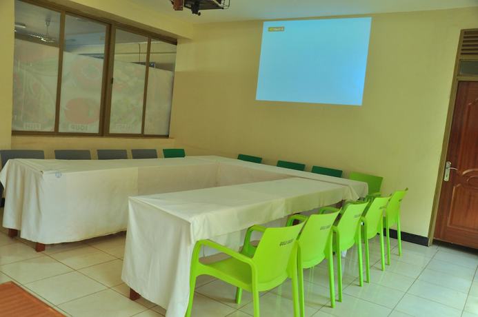 Imagen de los interiores del Hotel Free Zone. Foto 19